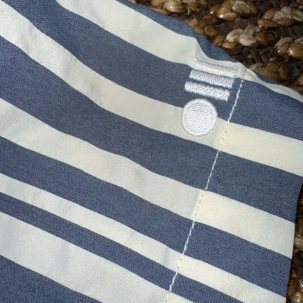 SOLID & STRIPED 7” Hybrid Swim Shorts  Blue (M6)